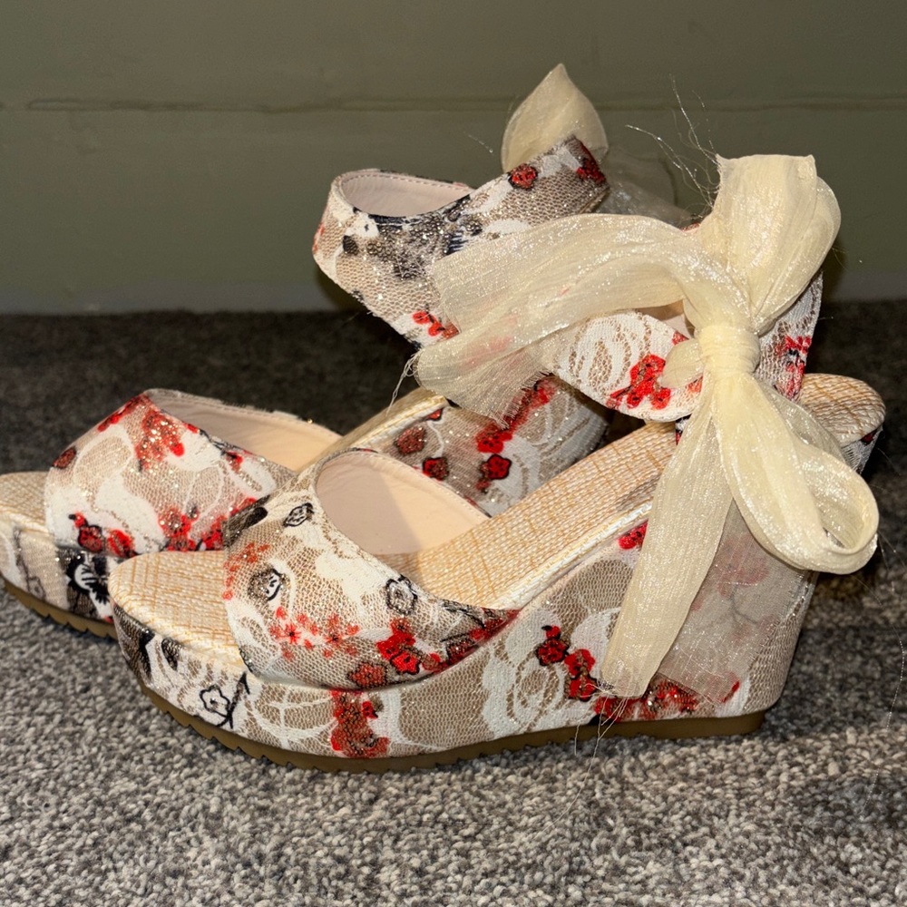 Floral Espadrille Wedges with Ribbon Tie size 6 Women’s - Picture 7 of 8